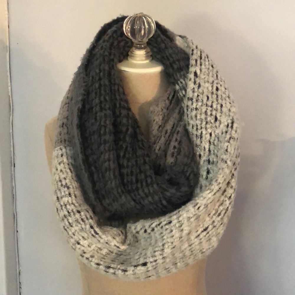 Urban outfitter infinity scarf